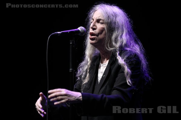 PATTI SMITH - 2021-10-08 - PARIS - Grand Rex - 